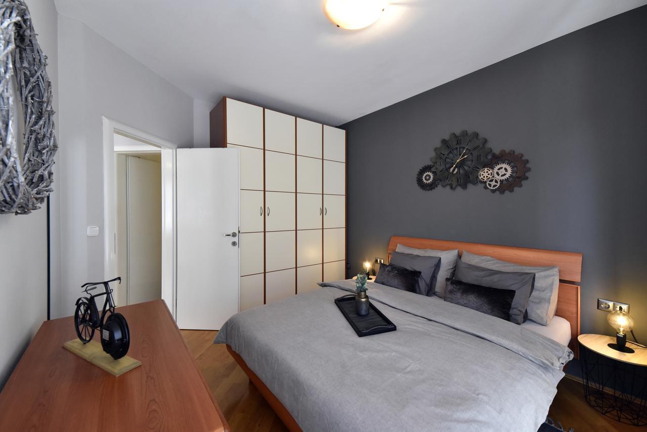 Old Clock Apartment Zagreb Exterior foto